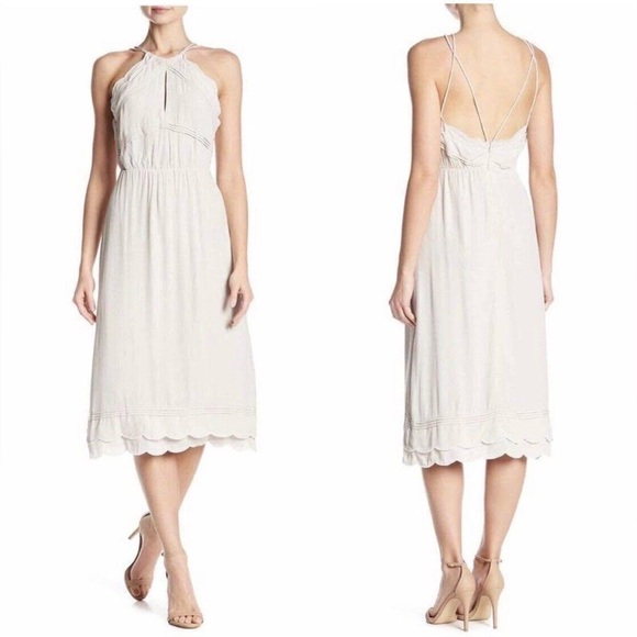 NWT Elliatt Elation dress, size S, taupe color, Keyhole and scalloped detailing - Picture 2 of 8